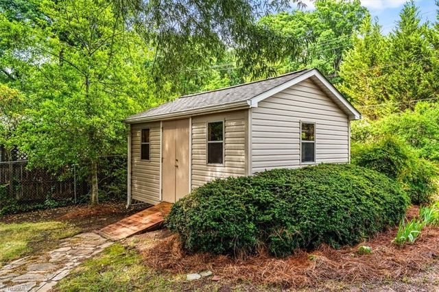 618 W Cornwallis Drive, Greensboro, NC 27408