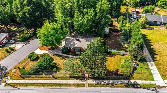 618 W Cornwallis Drive, Greensboro, NC 27408