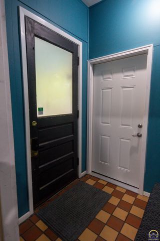 602 Cottonwood ST, Emporia, KS 66801