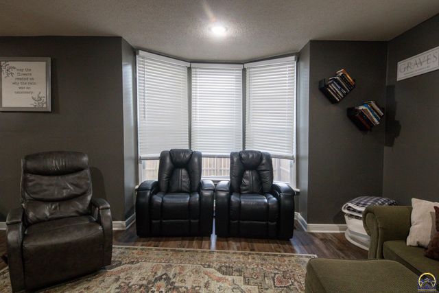 602 Cottonwood ST, Emporia, KS 66801