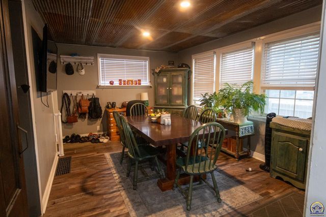 602 Cottonwood ST, Emporia, KS 66801