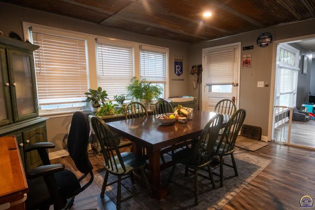 602 Cottonwood ST, Emporia, KS 66801