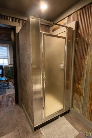 602 Cottonwood ST, Emporia, KS 66801