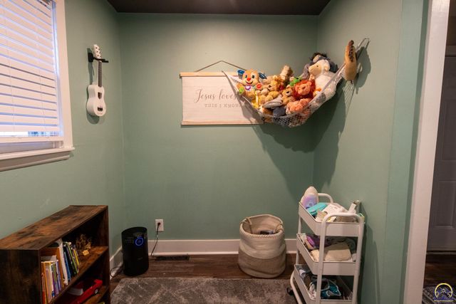 602 Cottonwood ST, Emporia, KS 66801