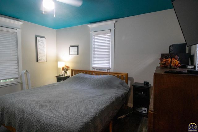 602 Cottonwood ST, Emporia, KS 66801