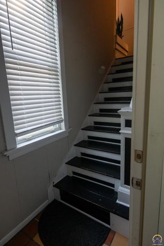 602 Cottonwood ST, Emporia, KS 66801