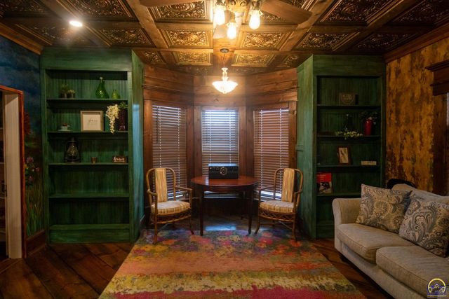 602 Cottonwood ST, Emporia, KS 66801