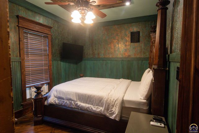 602 Cottonwood ST, Emporia, KS 66801