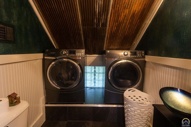 602 Cottonwood ST, Emporia, KS 66801