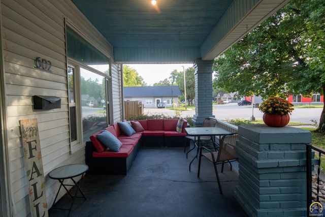 602 Cottonwood ST, Emporia, KS 66801