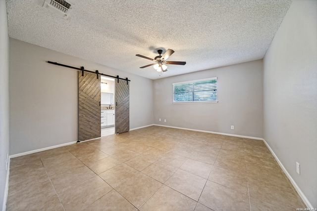 313 SAGECREST DR, Hollywood Pa, TX 78232