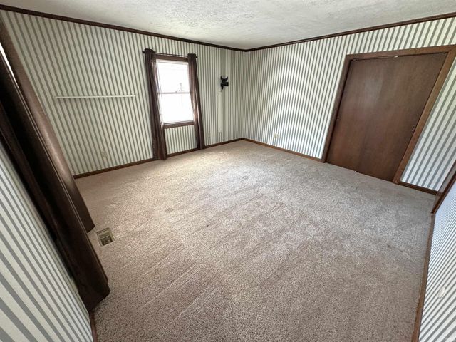 10502 N Corley Drive, Monticello, IN 47960