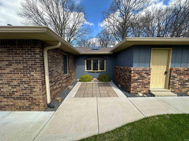 10502 N Corley Drive, Monticello, IN 47960