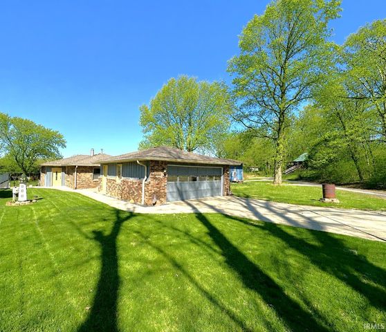 10502 N Corley Drive, Monticello, IN 47960