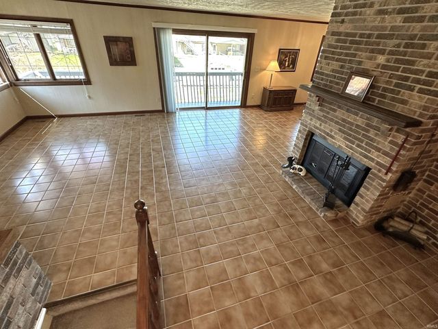10502 N Corley Drive, Monticello, IN 47960