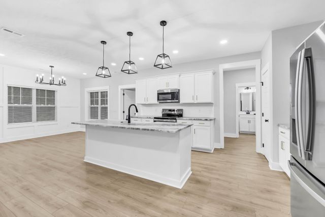 130 Monaghan Dr, Clarksville, TN 37042