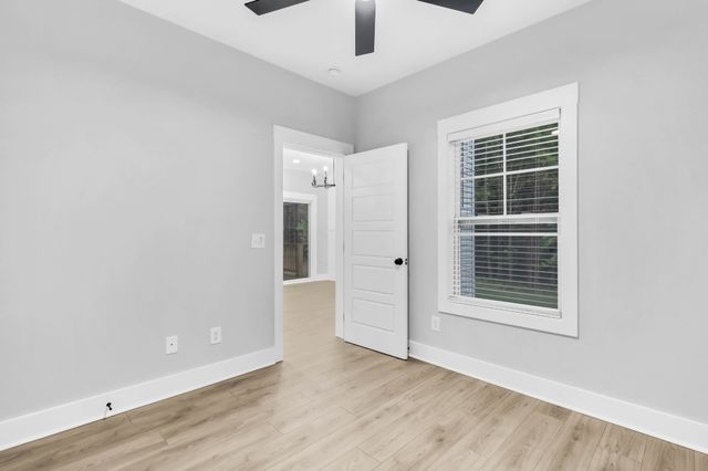 130 Monaghan Dr, Clarksville, TN 37042