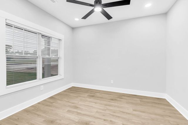 130 Monaghan Dr, Clarksville, TN 37042