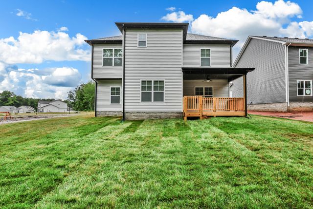 130 Monaghan Dr, Clarksville, TN 37042