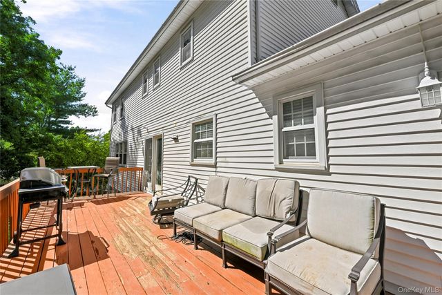 2 Sloane Court, Stony Point, NY 10980