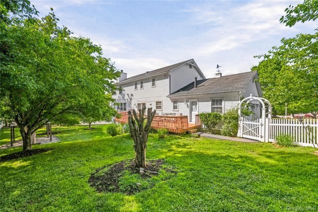 2 Sloane Court, Stony Point, NY 10980