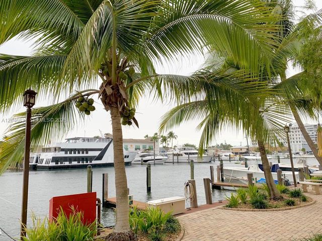 815 Middle River Drive 204, Fort Lauderdale, FL 33304