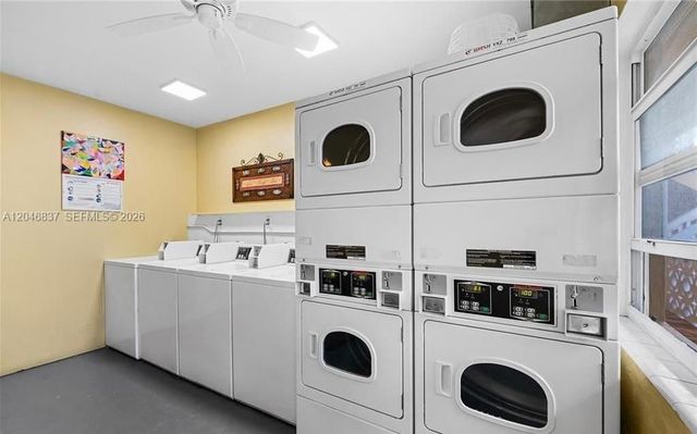 815 Middle River Drive 204, Fort Lauderdale, FL 33304