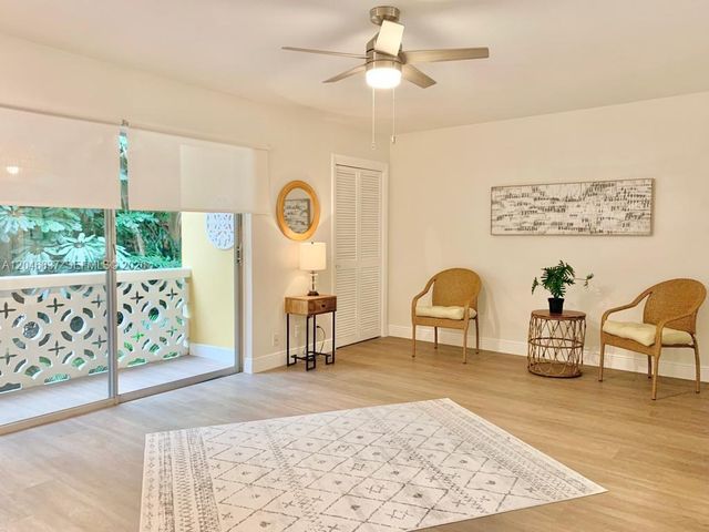 815 Middle River Drive 204, Fort Lauderdale, FL 33304