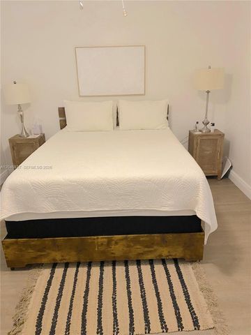 815 Middle River Drive 204, Fort Lauderdale, FL 33304