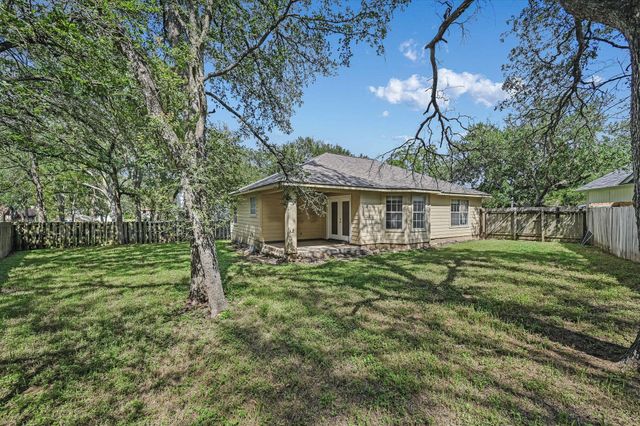 108 N Mockingbird CIR, Cedar Creek, TX 78612