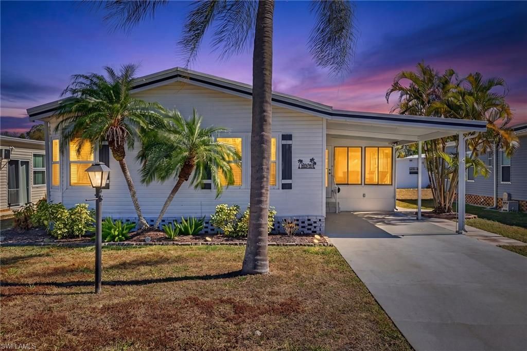 10390 Wales LOOP, BONITA SPRINGS, FL 34135 — photo 2