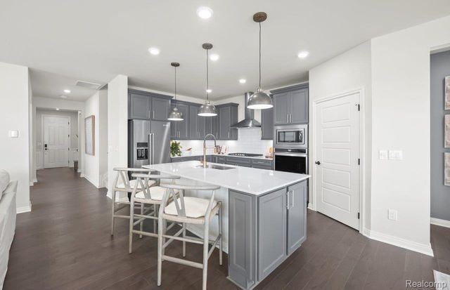 4177 Bay Terrace Drive, Milford Charter Township, MI 48381