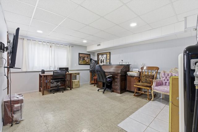 4N212 8th Avenue, Addison, IL 60101