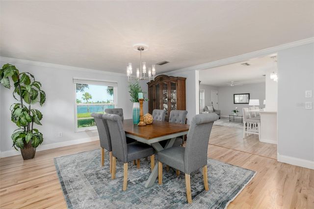 110 SUNSET DRIVE S, St Petersburg, FL 33707