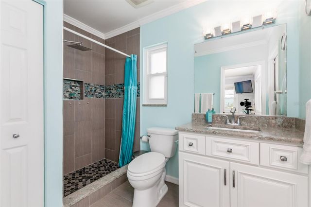 110 SUNSET DRIVE S, St Petersburg, FL 33707
