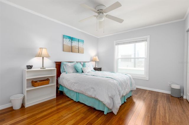 110 SUNSET DRIVE S, St Petersburg, FL 33707