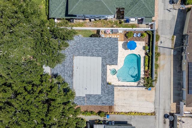 110 SUNSET DRIVE S, St Petersburg, FL 33707