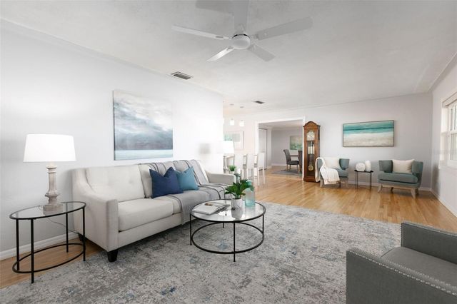 110 SUNSET DRIVE S, St Petersburg, FL 33707