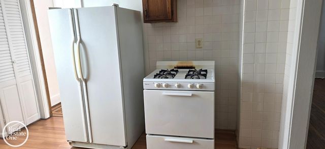 12080 St Aubin Street, Hamtramck, MI 48212