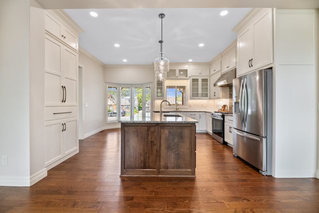 1721 E Beaumont St, Park City, KS 67219