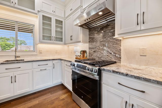 1721 E Beaumont St, Park City, KS 67219