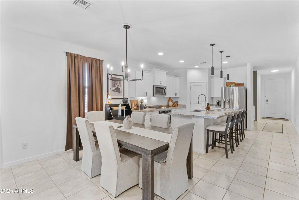 Image 11 of property listing at 17970 W Pierson Street, Goodyear, AZ 85395