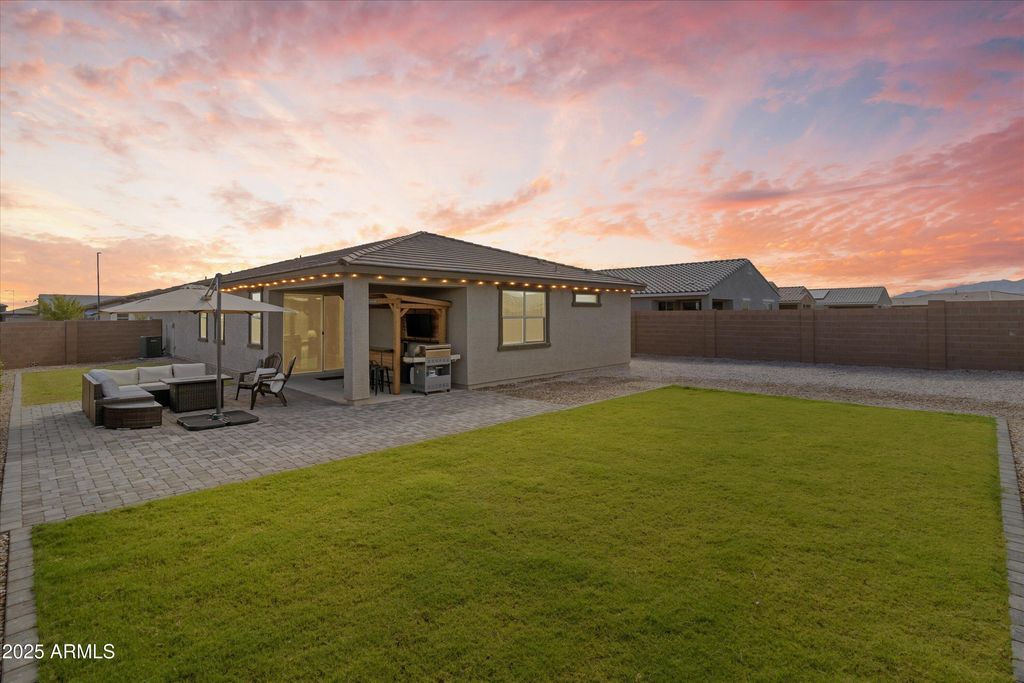 Image 3 of property listing at 17970 W Pierson Street, Goodyear, AZ 85395