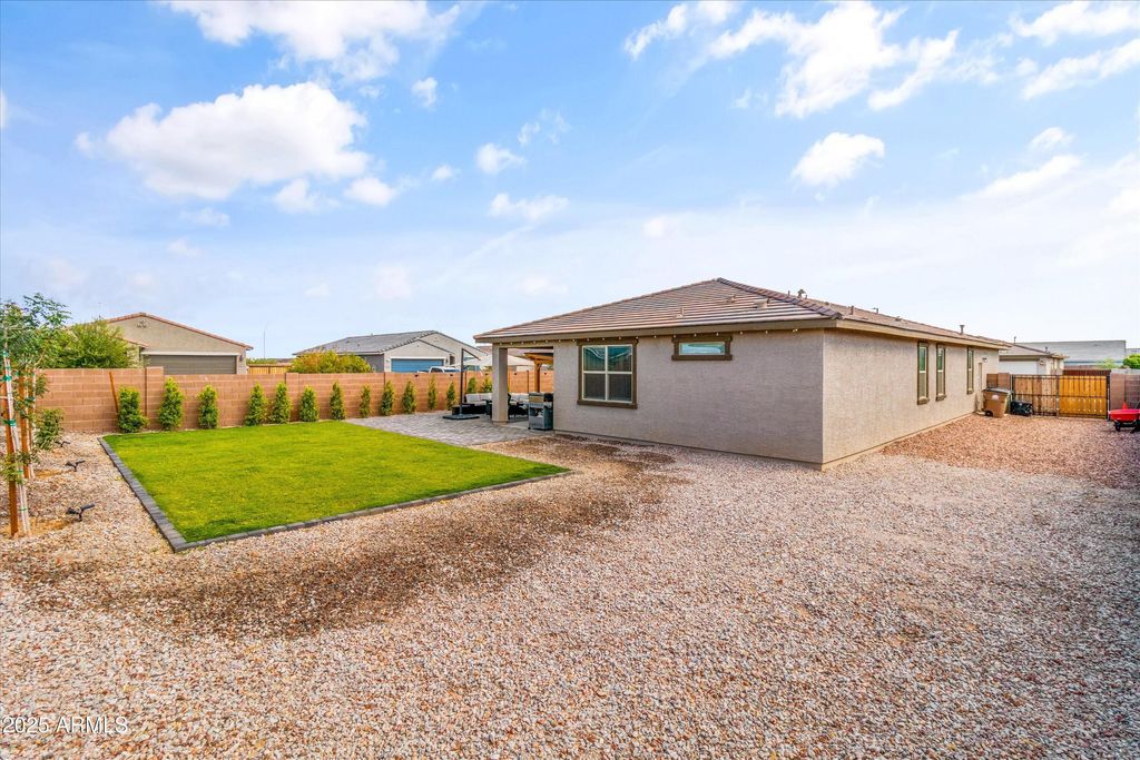 Image 40 of property listing at 17970 W Pierson Street, Goodyear, AZ 85395