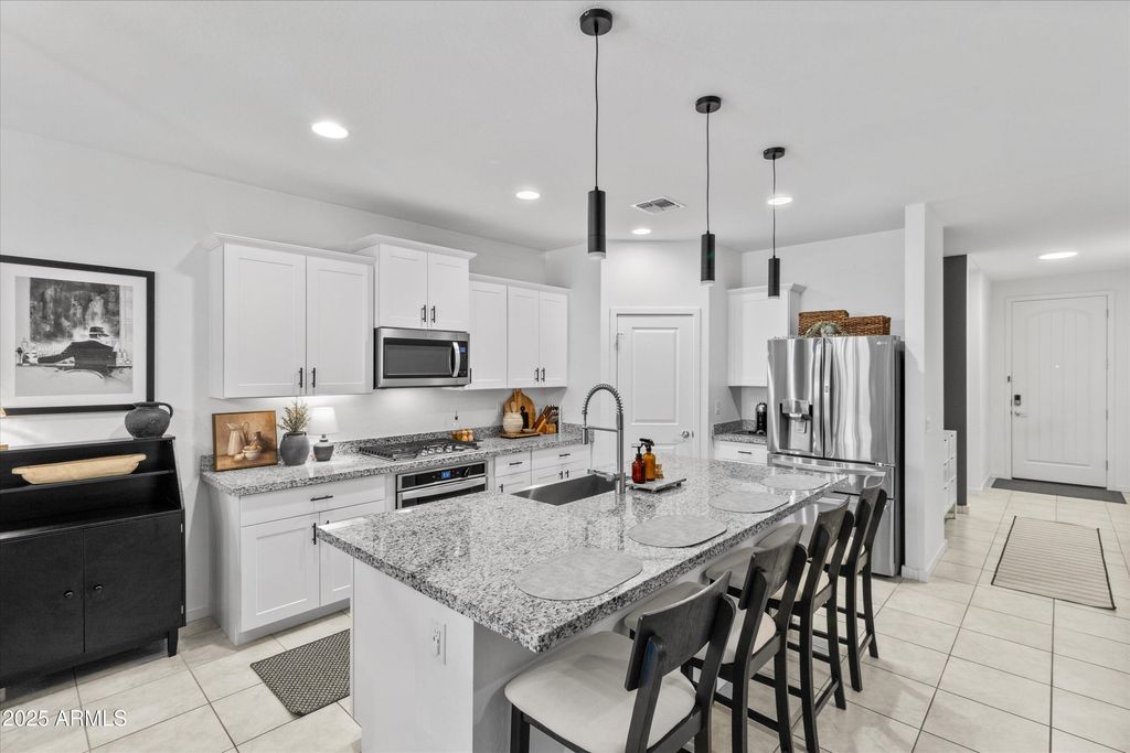 Image 8 of property listing at 17970 W Pierson Street, Goodyear, AZ 85395