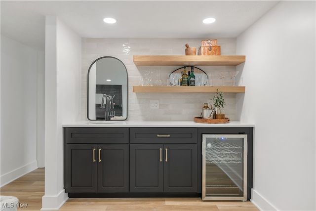 20121 Driftwood Court, Strongsville, OH 44149