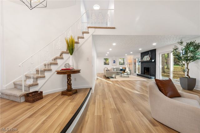 20121 Driftwood Court, Strongsville, OH 44149