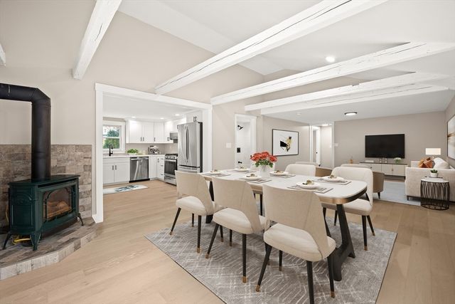 114 Orchard Rd, Mashpee, MA 02649