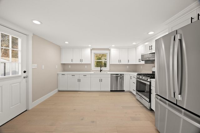 114 Orchard Rd, Mashpee, MA 02649