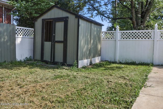 3409 Peleske Dr, Louisville, KY 40216